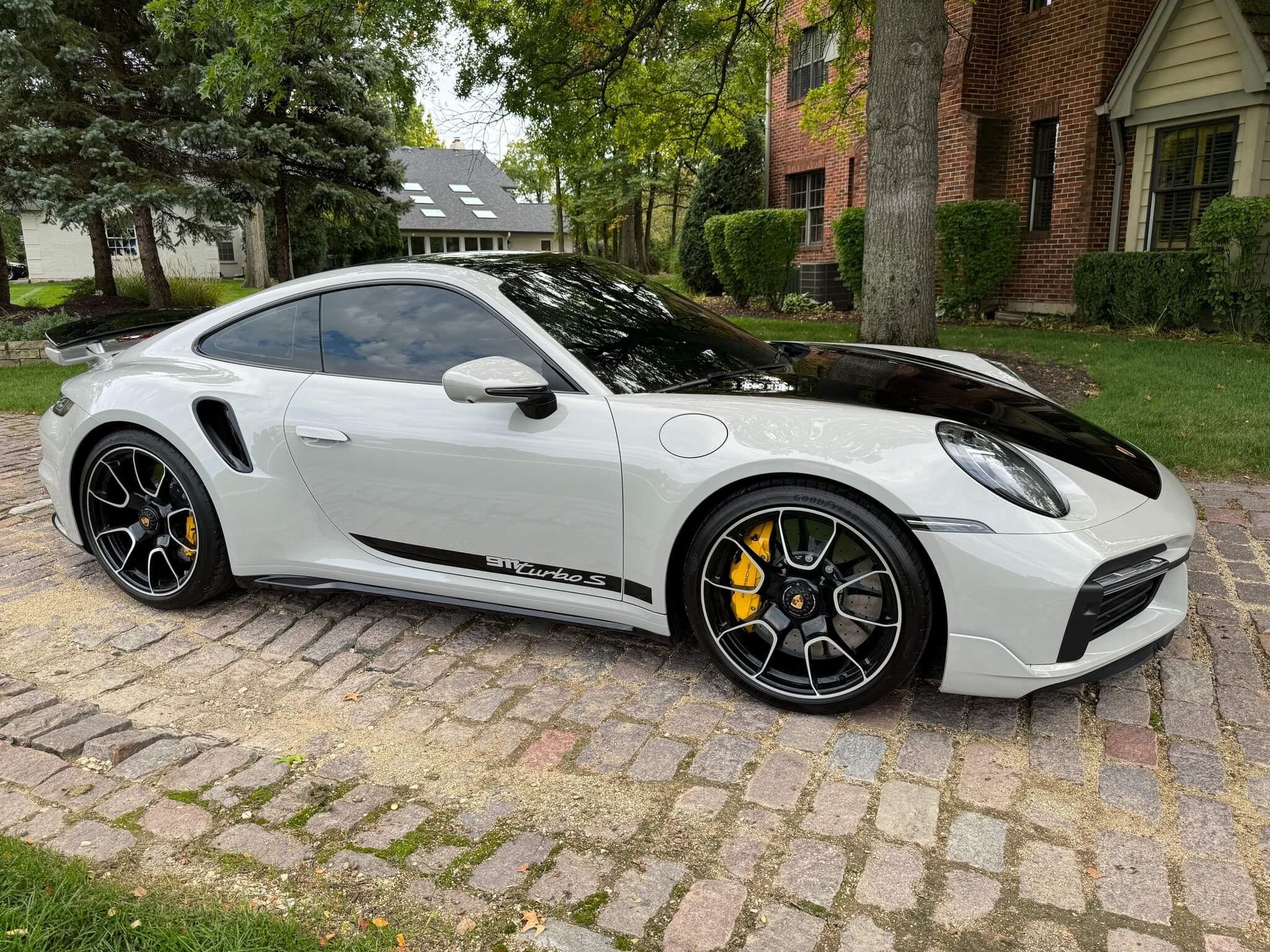 2022 Porsche 911 Turbo S WP0AD2A9XNS255624 Hagerty Valuation Tools